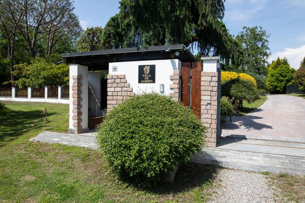 Villa De Alberti ヴェルジャーテ エクステリア 写真