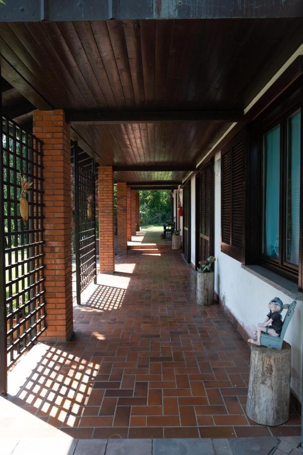 Villa De Alberti ヴェルジャーテ エクステリア 写真
